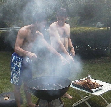 ballet dancers Roberto and Norbe at a smoking grill (in July 2001)