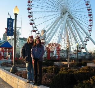 Paula and Ariana at the Navy Pier ferris wheel in Chicago