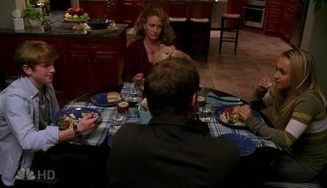 Hayden Panettiere and others in Heroes